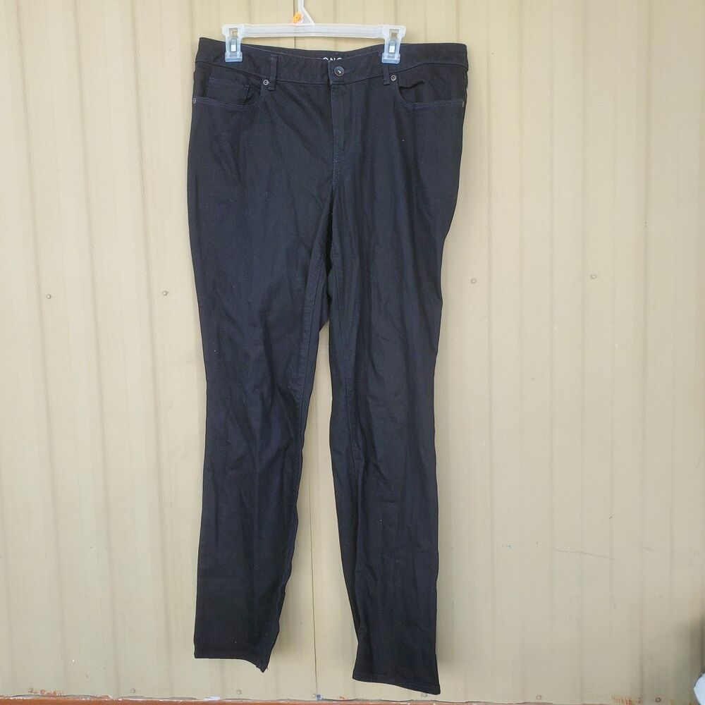 Sonoma Mid Rise Straight Jeans Size 14